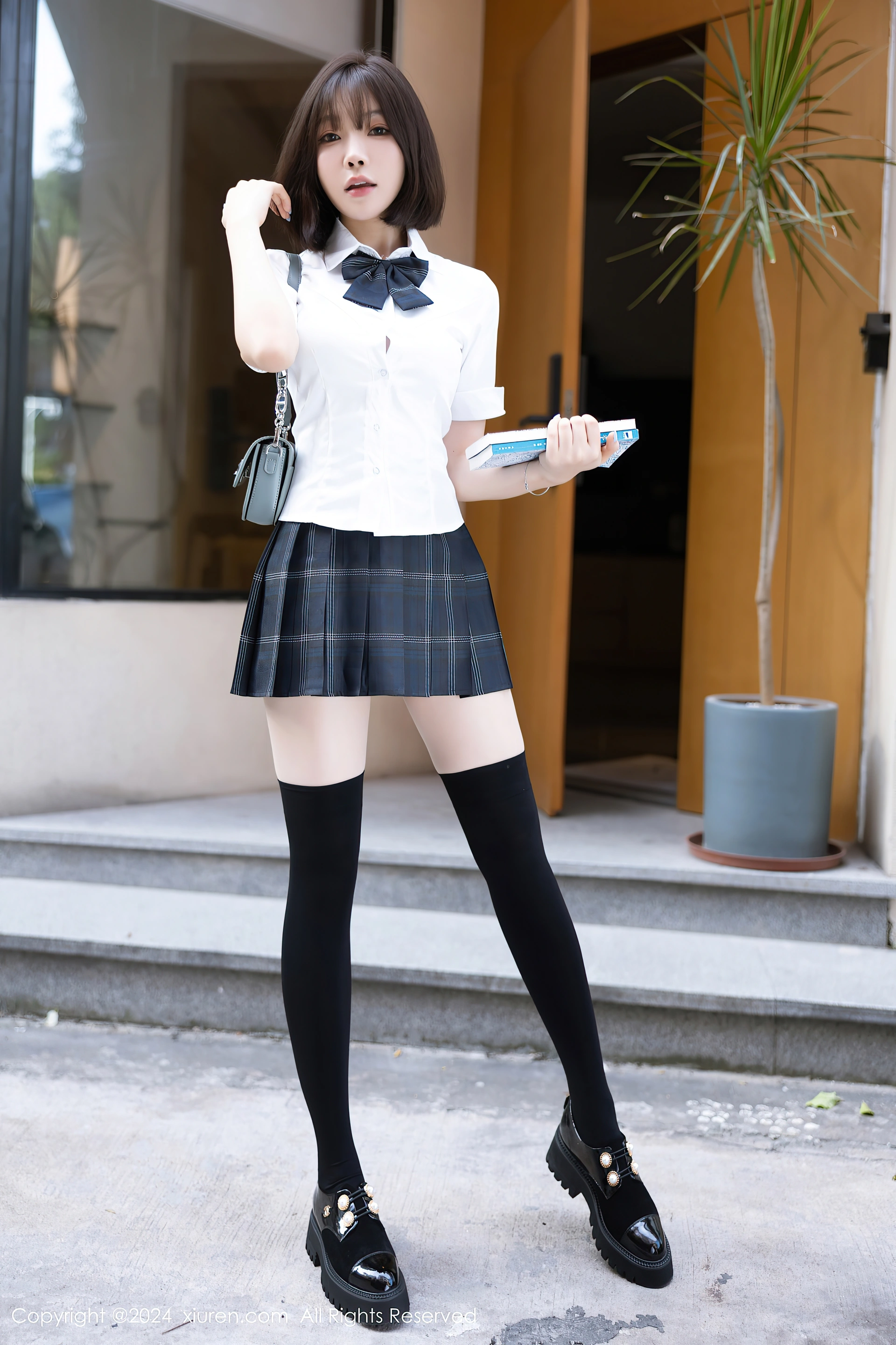 [Xiuren秀人网]2024.07.01 NO.8785 徐莉芝Booty 1